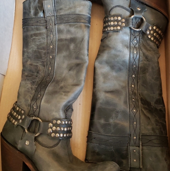 cowboy boots - Picture 1 of 6